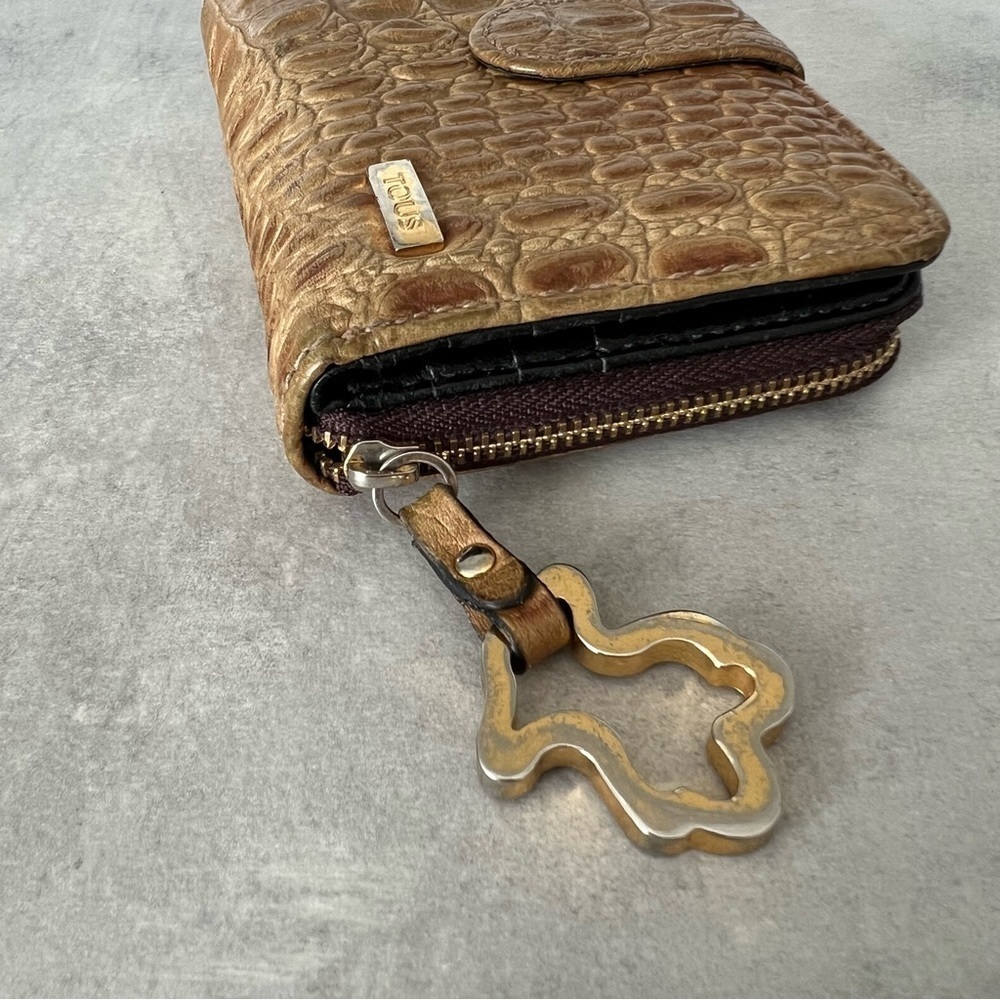 TOUS Croc Embossed Leather Wallet - Picture 11 of 14
